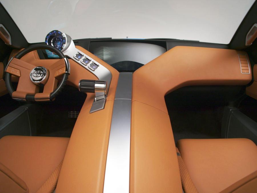  Toyota FTX Concept 2004 года  (фото 4 из 33)